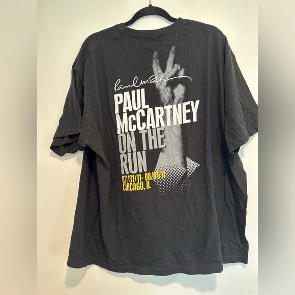 Paul McCartney XXL On The Run Chicago 2011 Concert Tee. Double sided graphic. - Picture 2 of 9